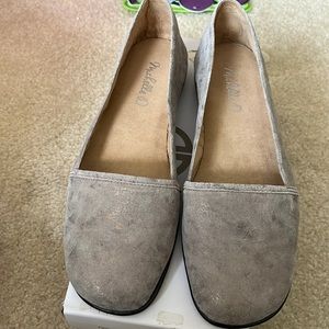 Michelle D shoes new without box super comfortable